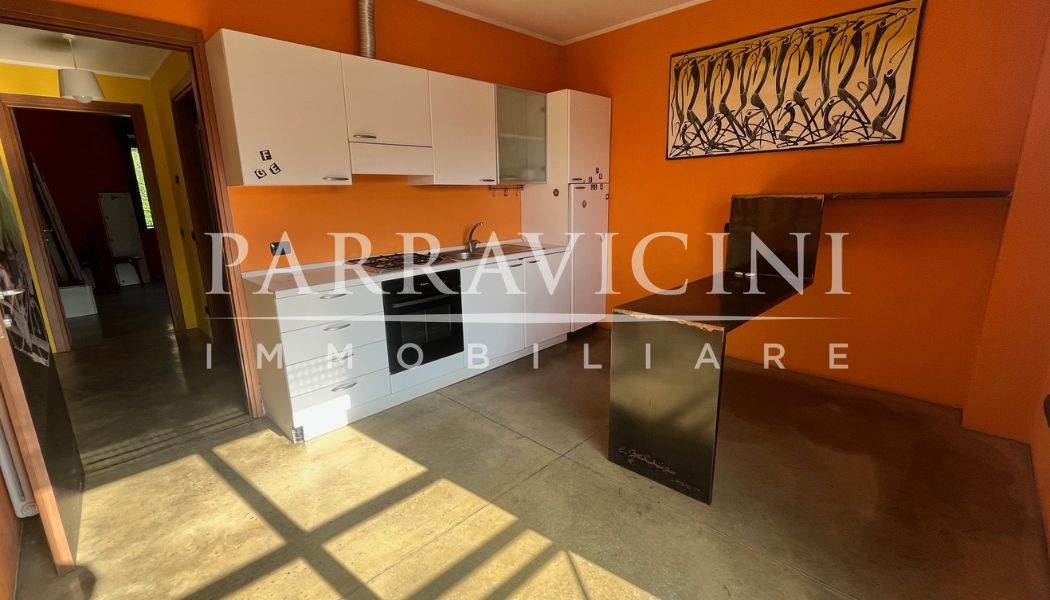 Ampio loft indipendente con terrazzo coperto