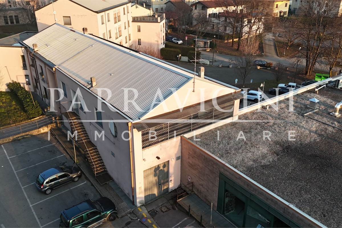 Ampio loft indipendente con terrazzo coperto