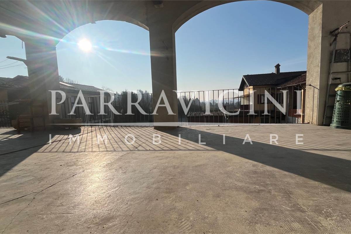 Bilocali con terrazzi ristrutturati a nuovo