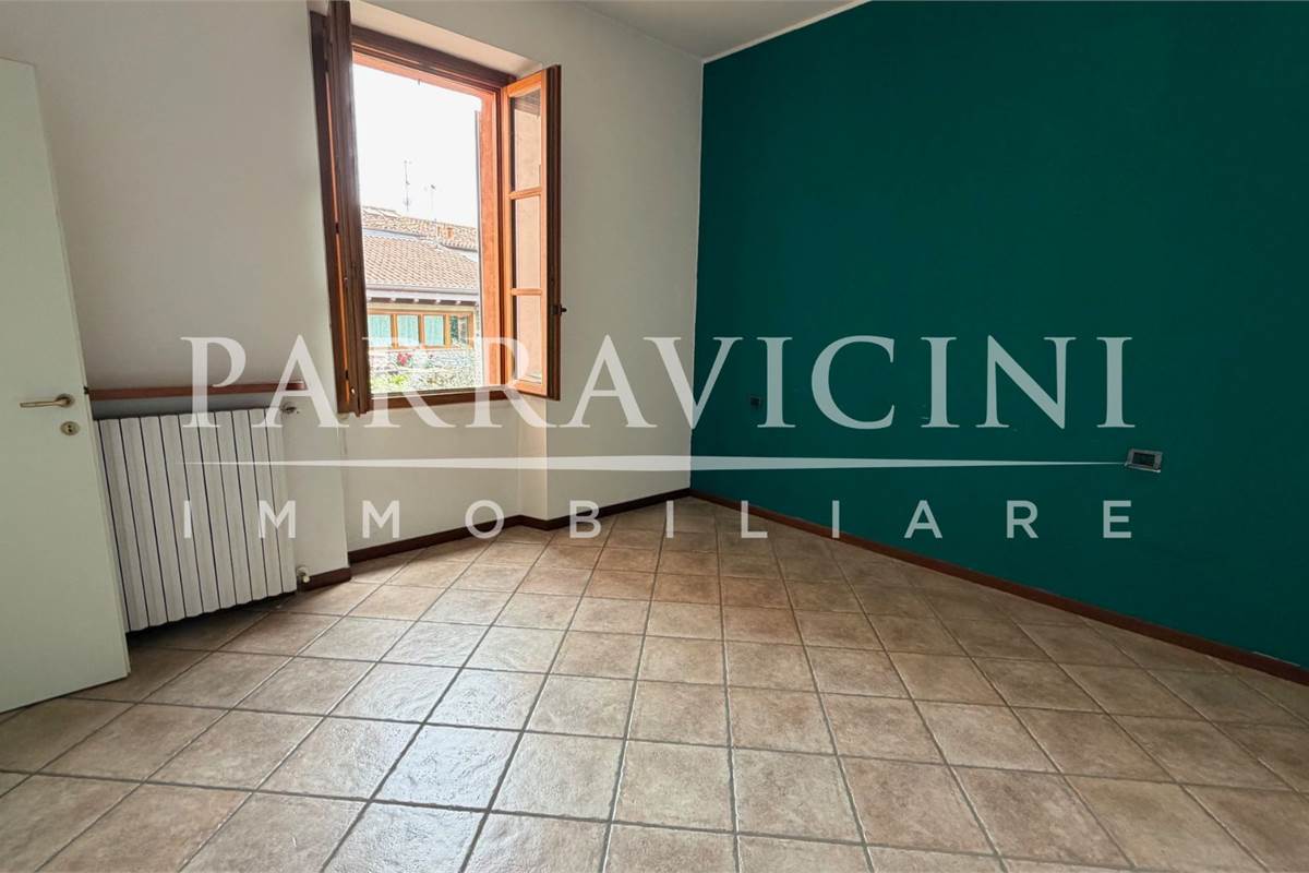 centralissimo trilocale doppi servizi con box
