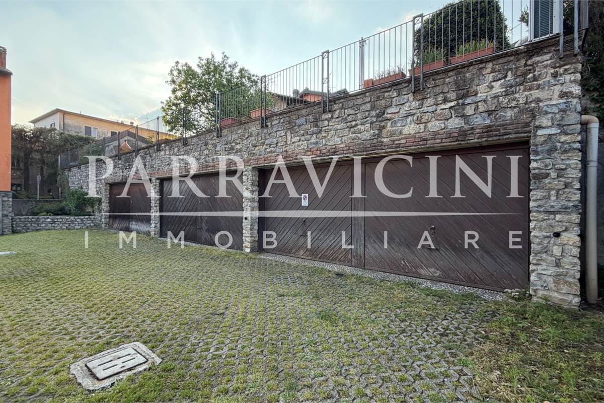 centralissimo trilocale doppi servizi con box