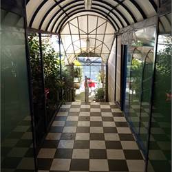 Como, P.te Chiasso, ingresso indipendente