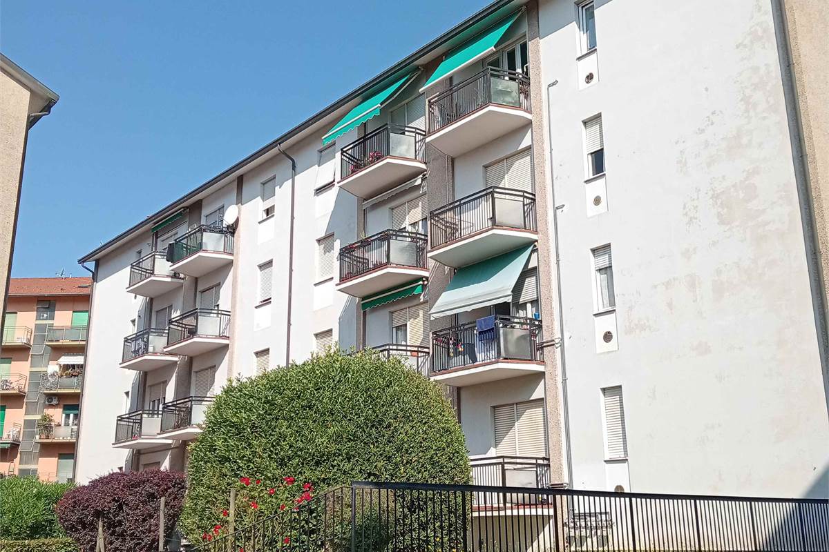Como, Camerlata: bilocale AFFITTATO