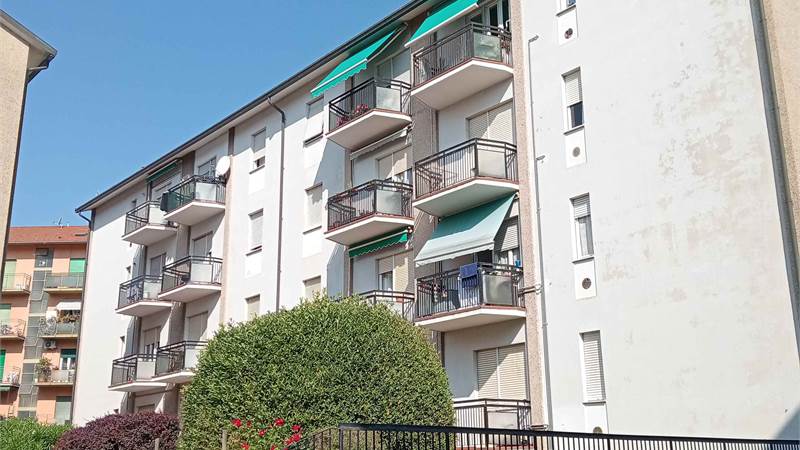 Como, Camerlata: bilocale AFFITTATO