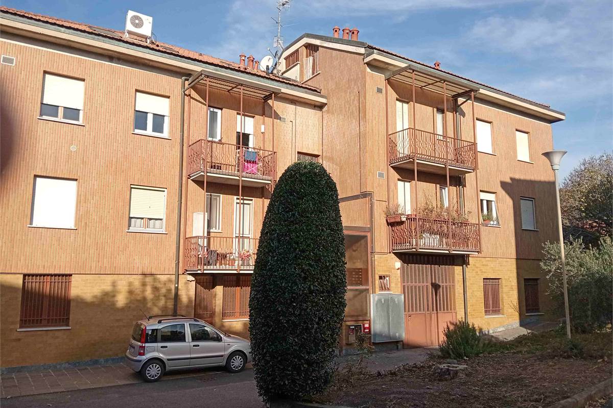 Como, loc.tà Breccia: in posizione tranquilla, bilocale di ca.45 mq