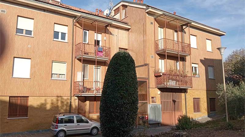 Como, loc.tà Breccia: in posizione tranquilla, bilocale di ca.45 mq