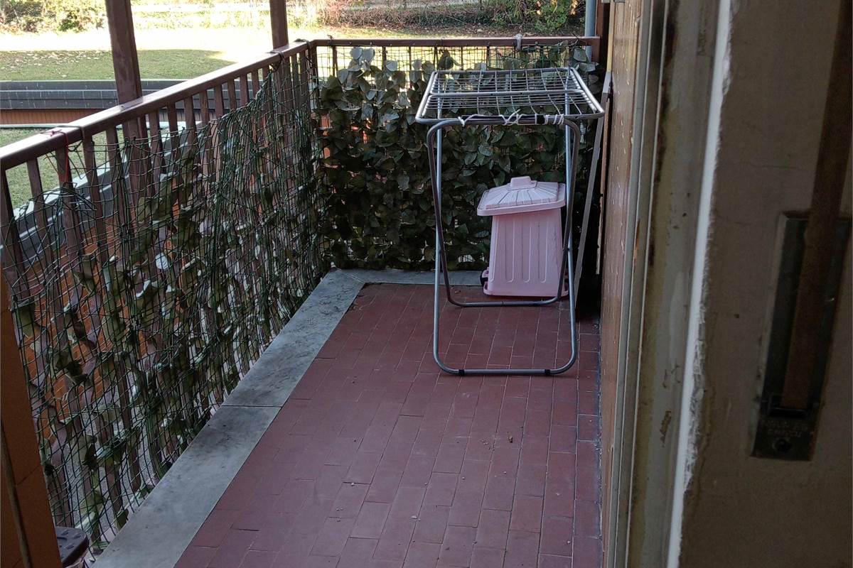 Como, loc.tà Breccia: in posizione tranquilla, bilocale di ca.45 mq