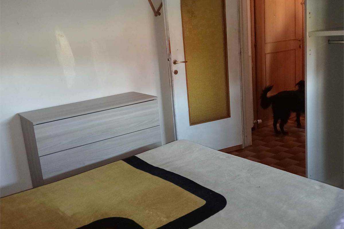 Como, loc.tà Breccia: in posizione tranquilla, bilocale di ca.45 mq