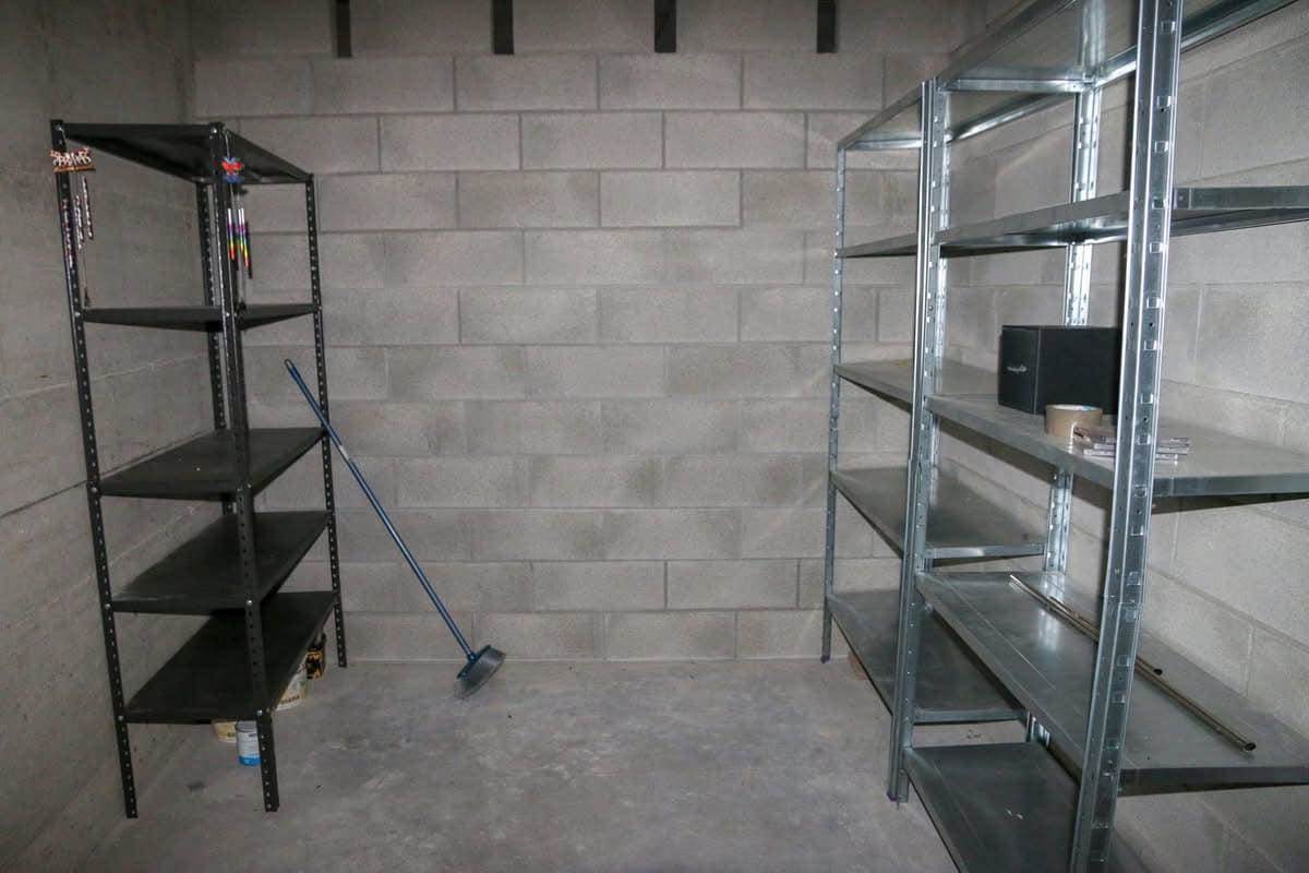 Colverde, Parè: signorile bilocale completamente arredato