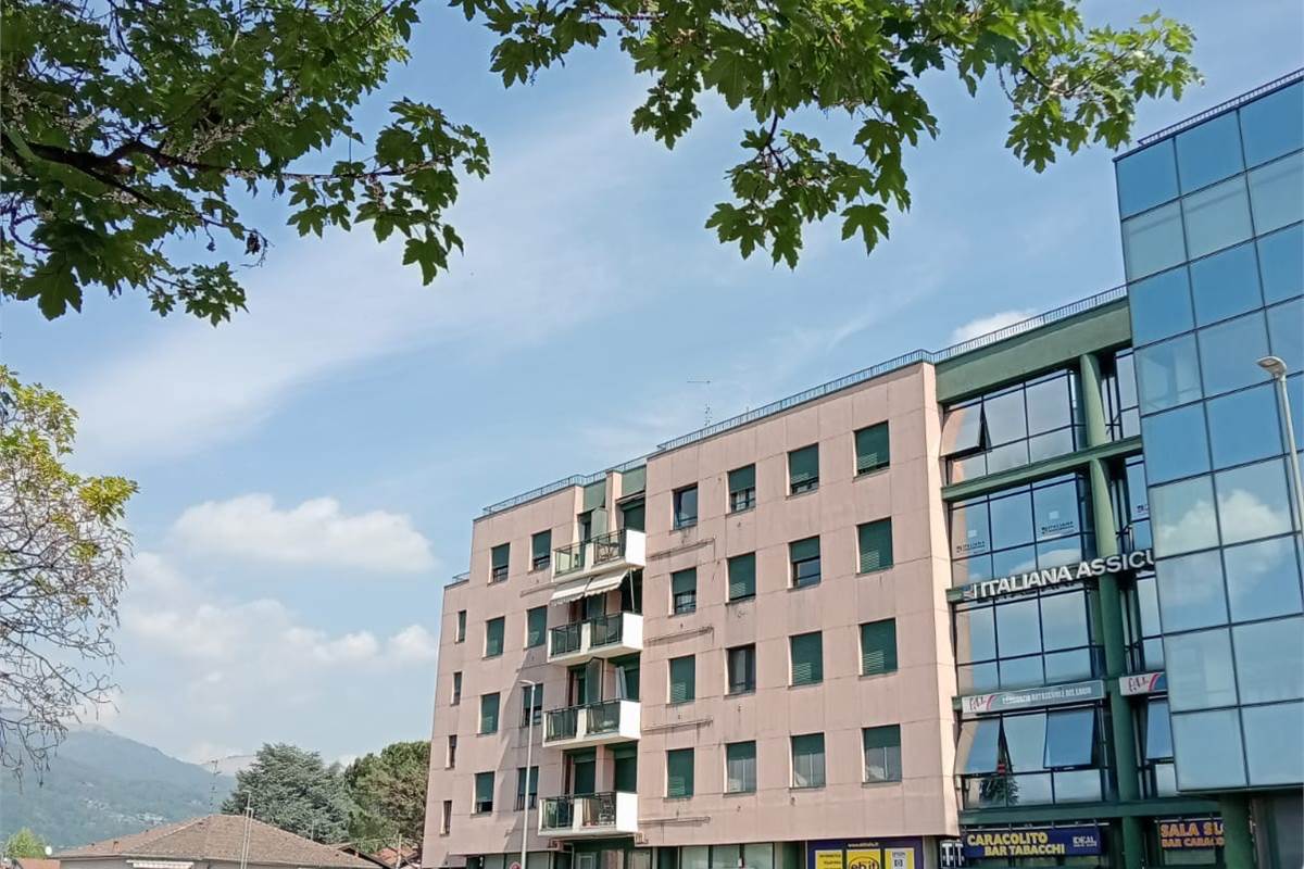 Como, Camerlata/Albate: posizione tranquilla, ampio bilocale