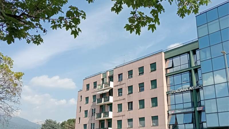 Como, Camerlata/Albate: posizione tranquilla, ampio bilocale