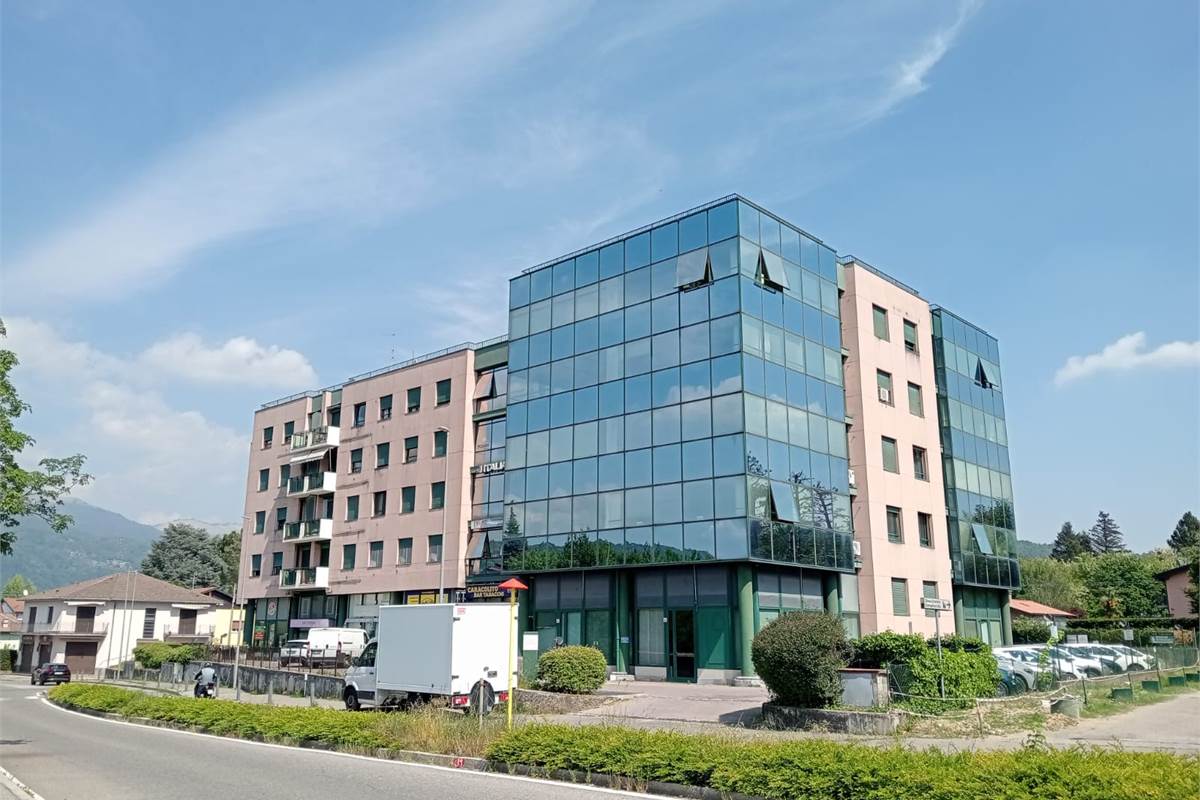 Como, Camerlata/Albate: posizione tranquilla, ampio bilocale