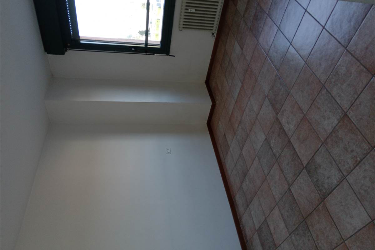 Como, Camerlata/Albate: posizione tranquilla, ampio bilocale