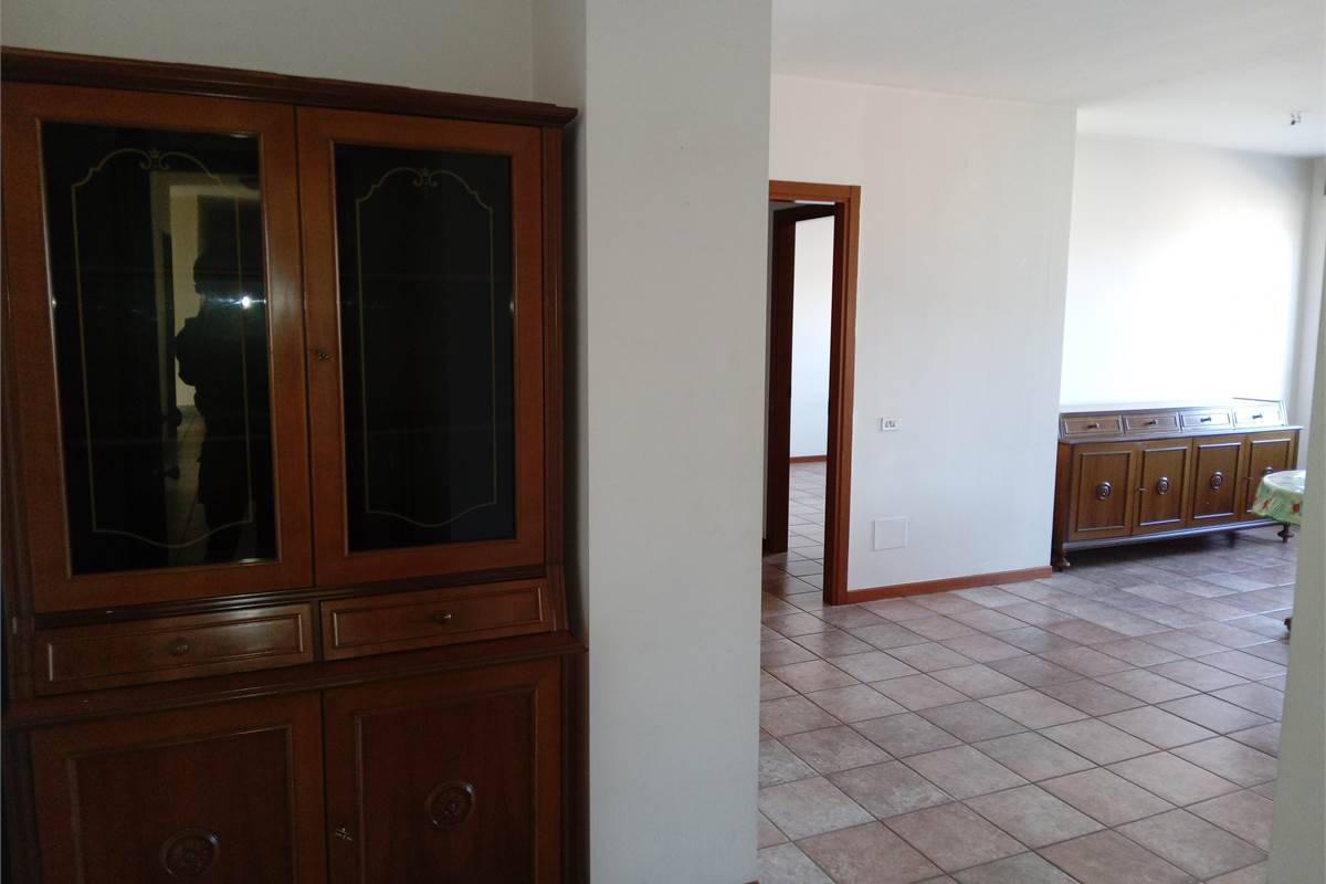 Como, Camerlata/Albate: posizione tranquilla, ampio bilocale