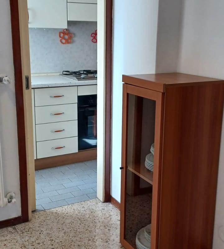 Affittasi bilocale arredato