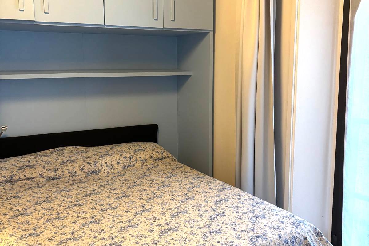 AFFITTASI APPARTAMENTO SU DUE LIVELLI