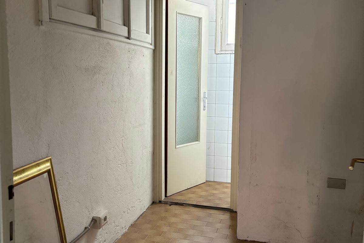 Negozio in affitto, Como borghi