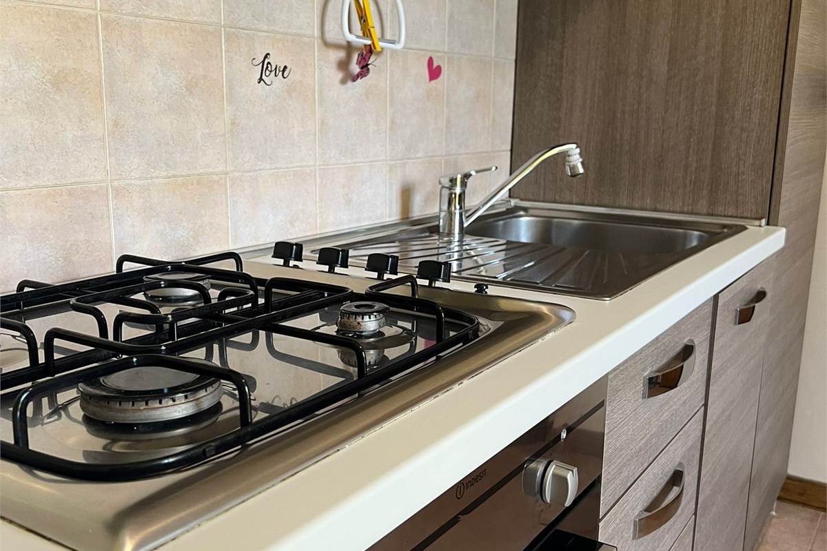 Bilocale con box in affitto