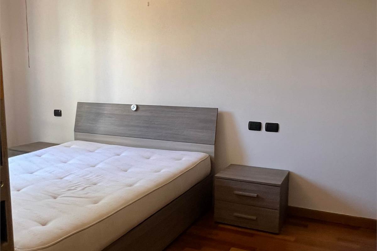 Bilocale con box in affitto