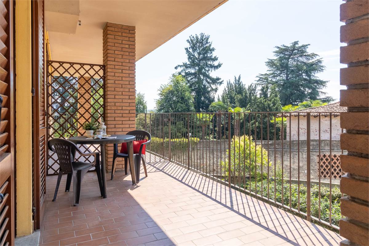 Bilocale con box  vendita
