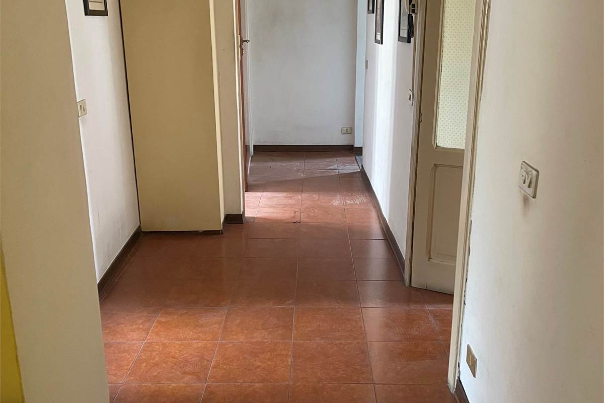 Brunate, appartamento in corte 