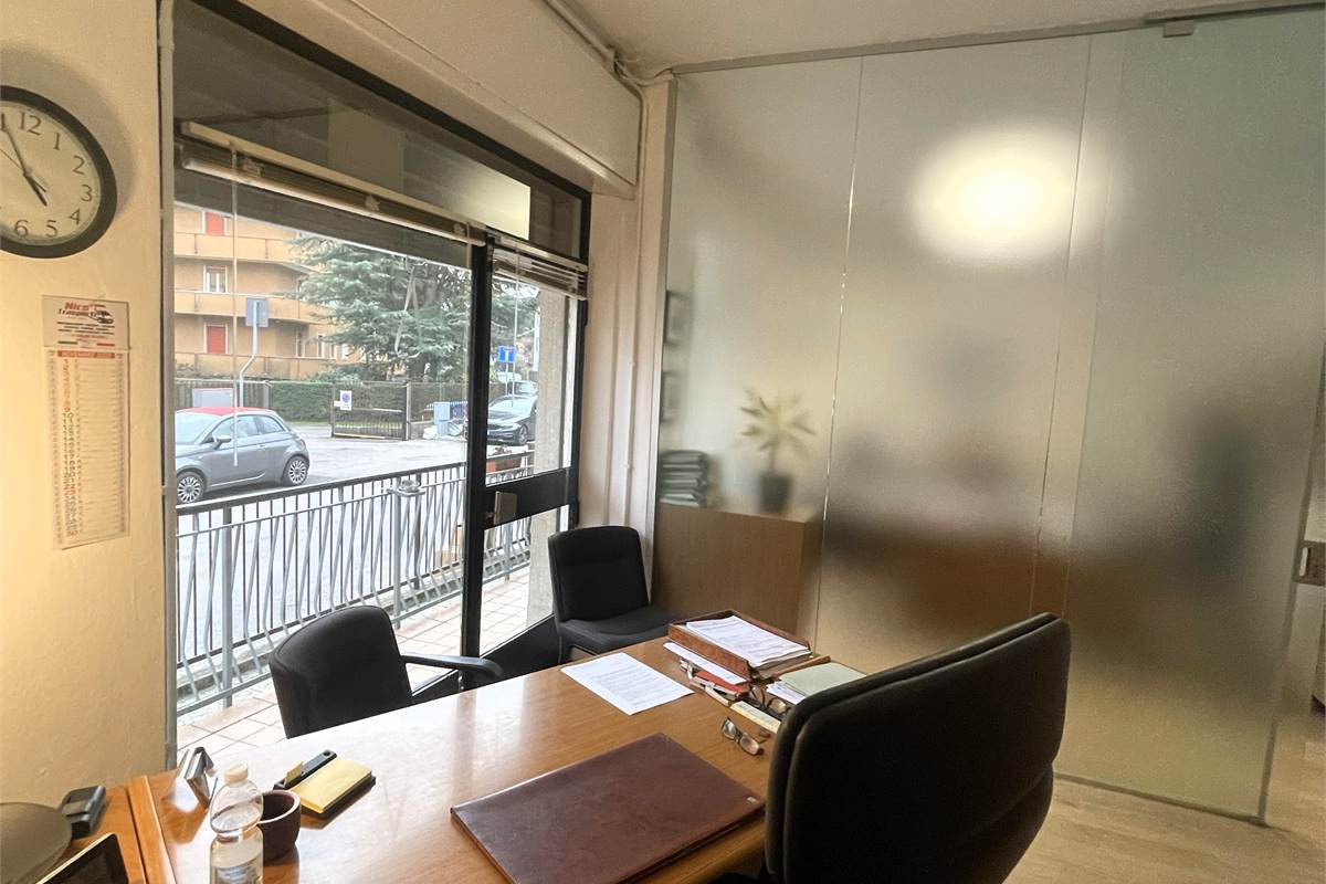 Ufficio alle porte della città.