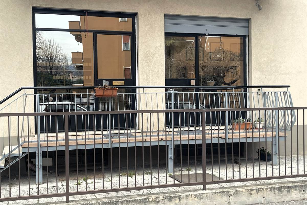 Ufficio alle porte della città.