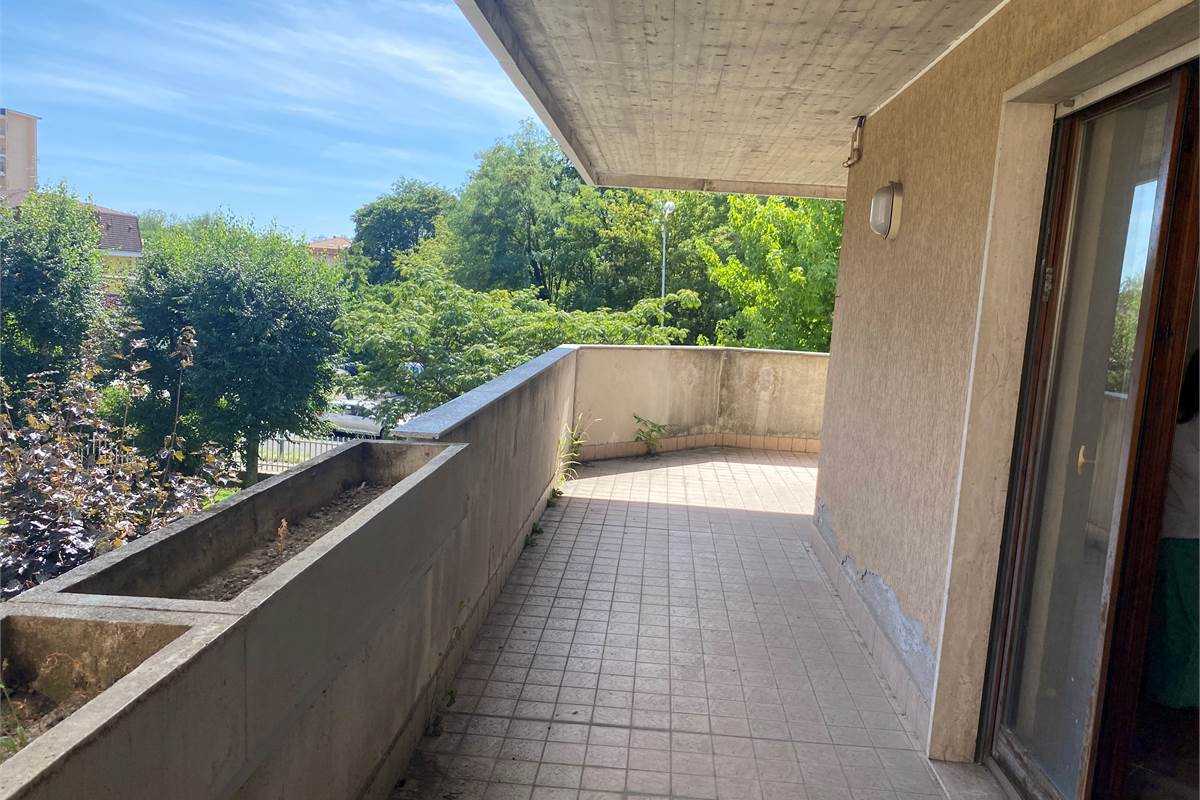 Busto Arsizio - vendesi intera palazzina