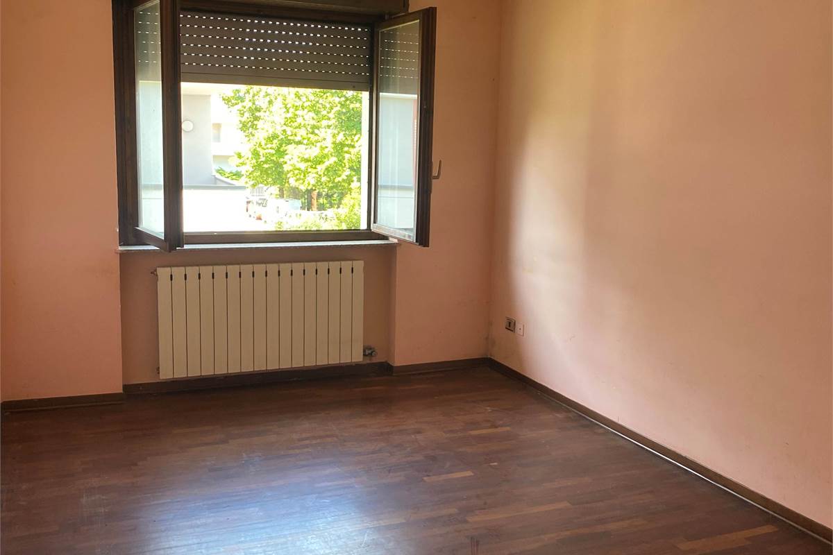 Busto Arsizio - vendesi intera palazzina