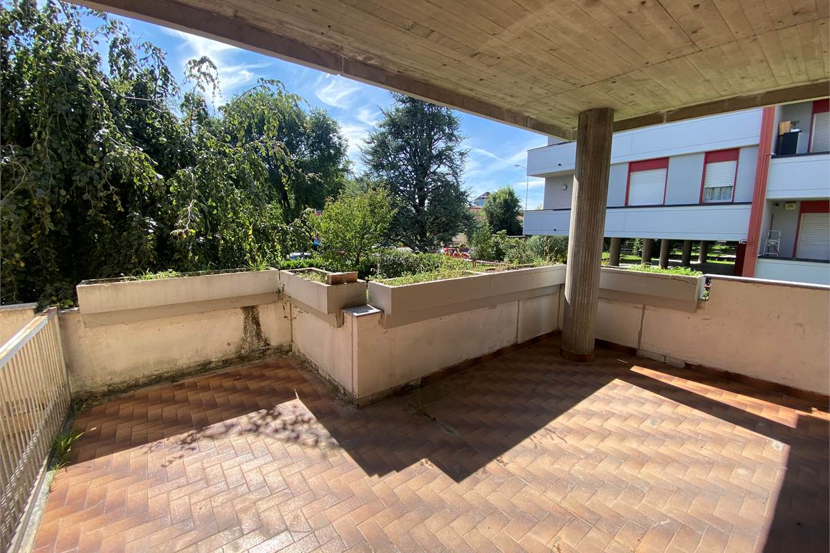 Busto Arsizio - vendesi intera palazzina