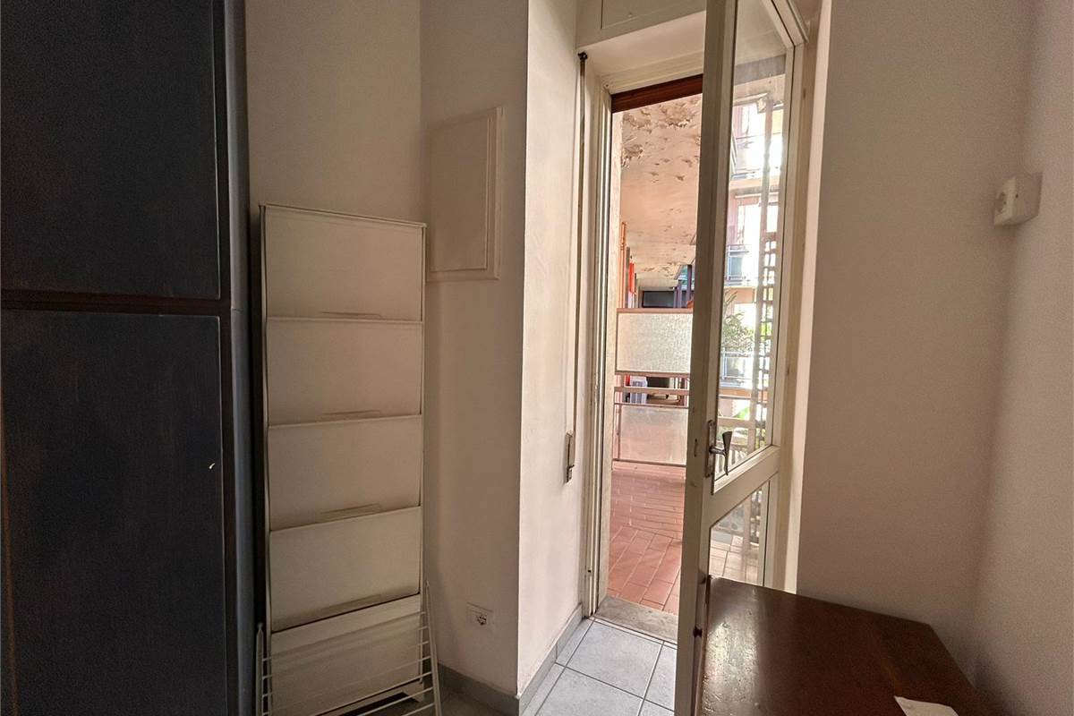 Como via Borgovico - bilocale in locazione 