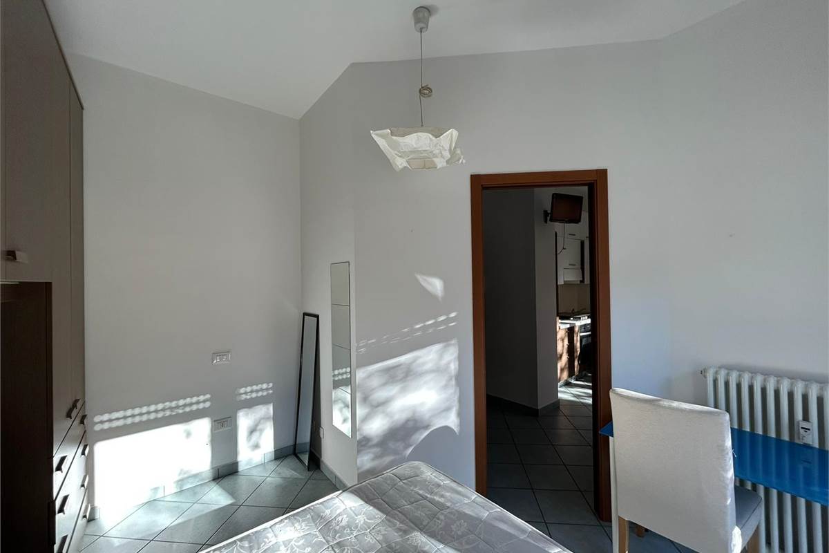 Como via Borgovico - bilocale in locazione 
