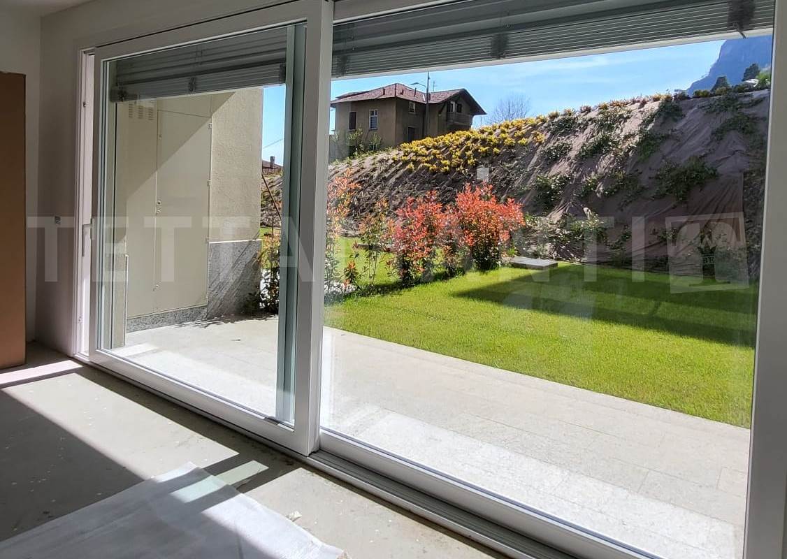 Appartamento nuovo in centro Menaggio con giardino