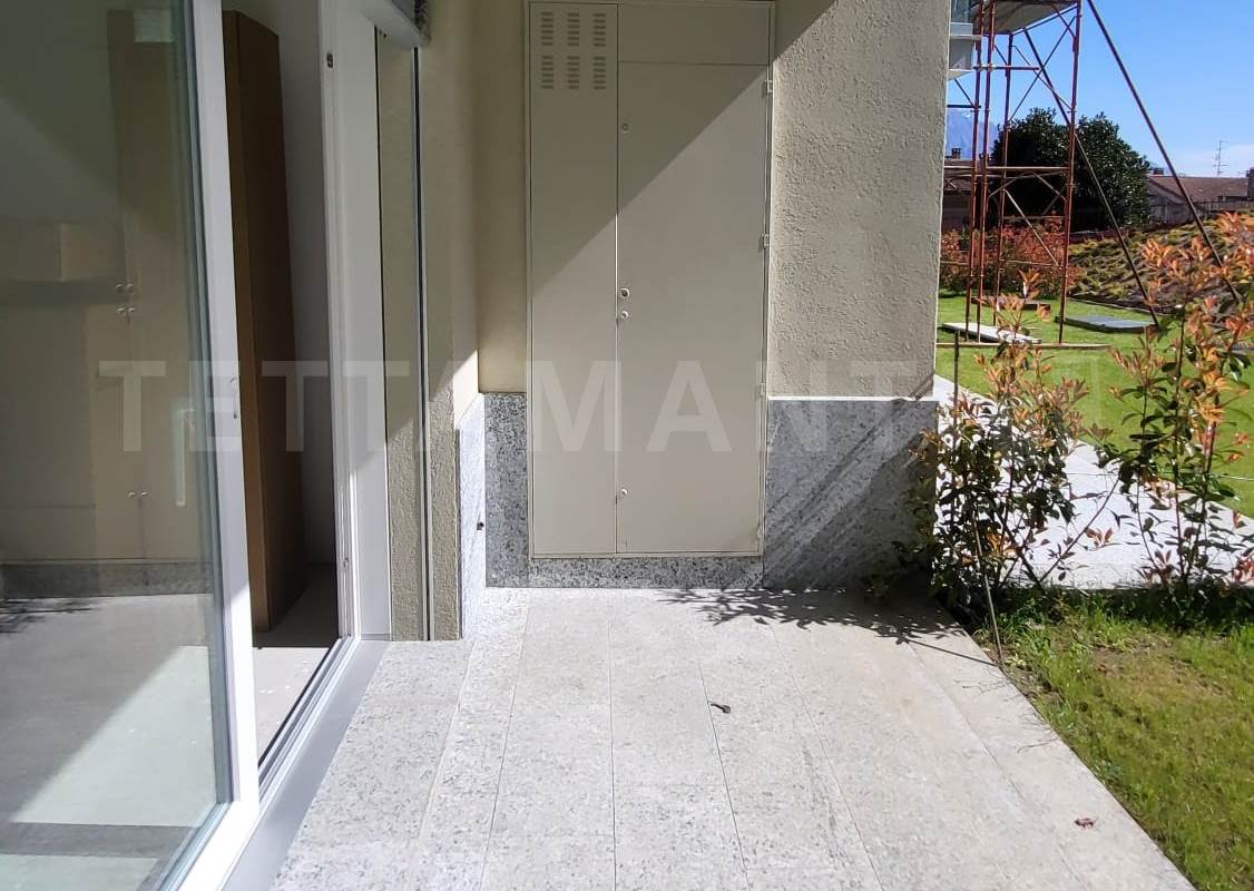 Appartamento nuovo in centro Menaggio con giardino