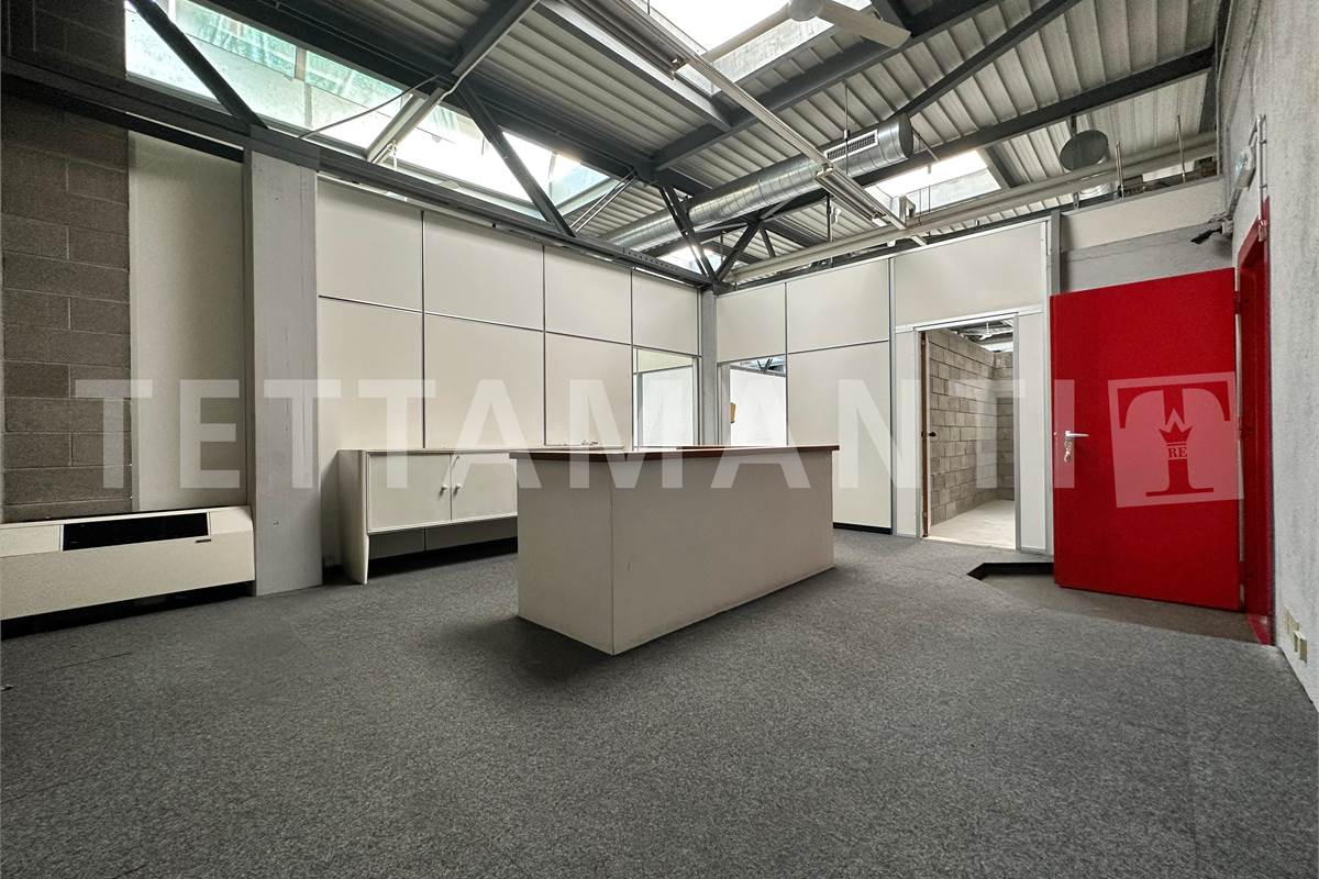 Ampi spazi commerciali