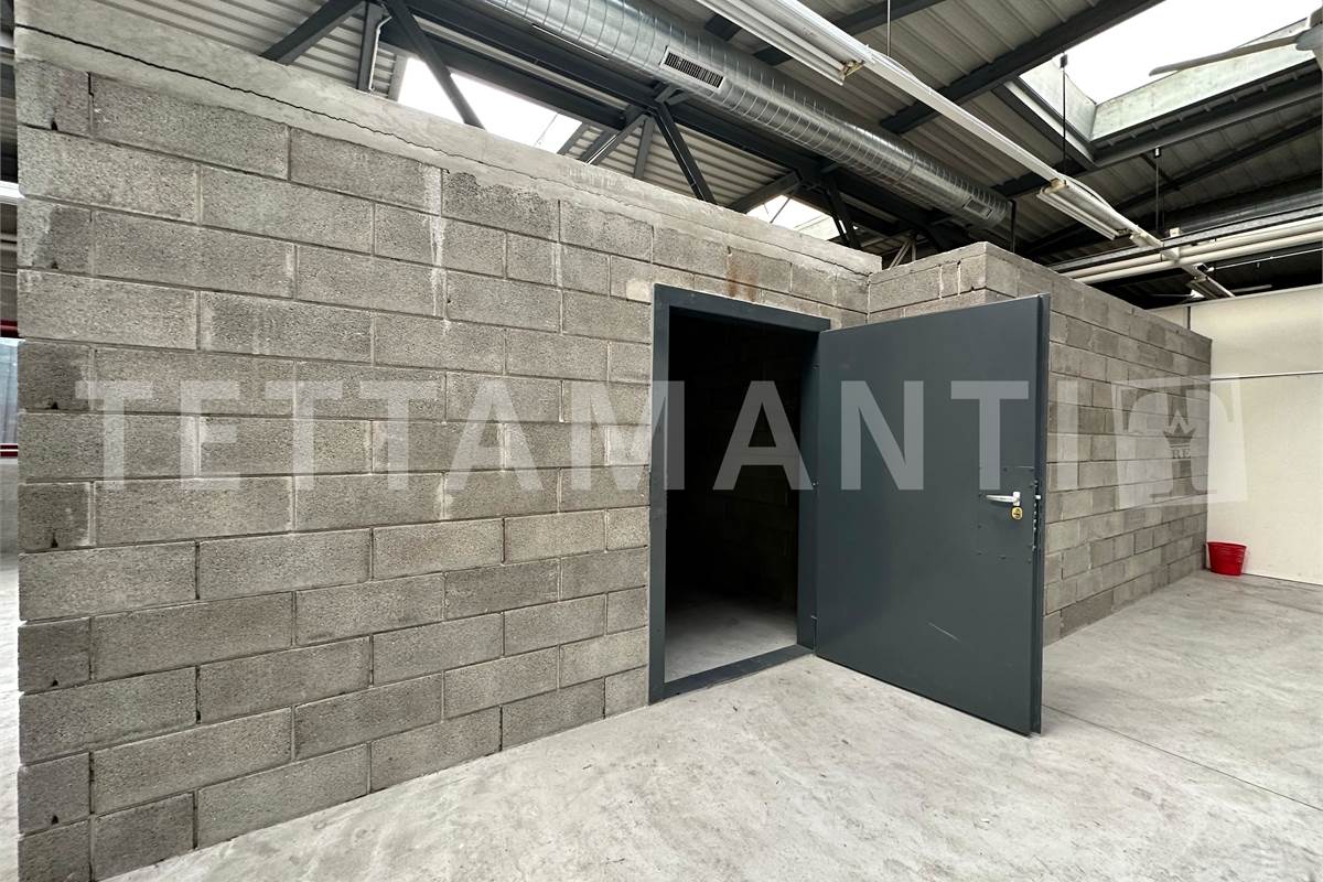 Ampi spazi commerciali