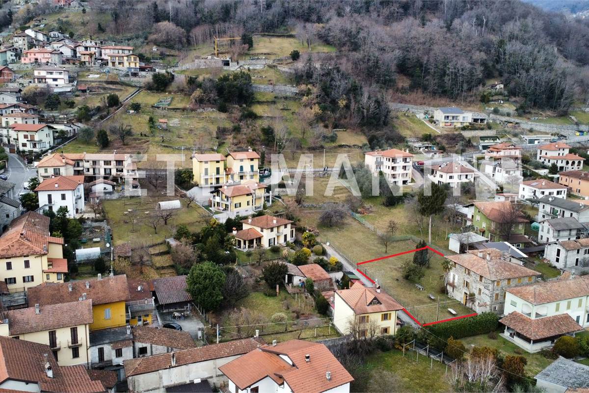 Lago di Como - Villa in vendita con giardino