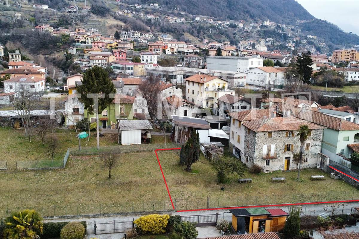 Lago di Como - Villa in vendita con giardino