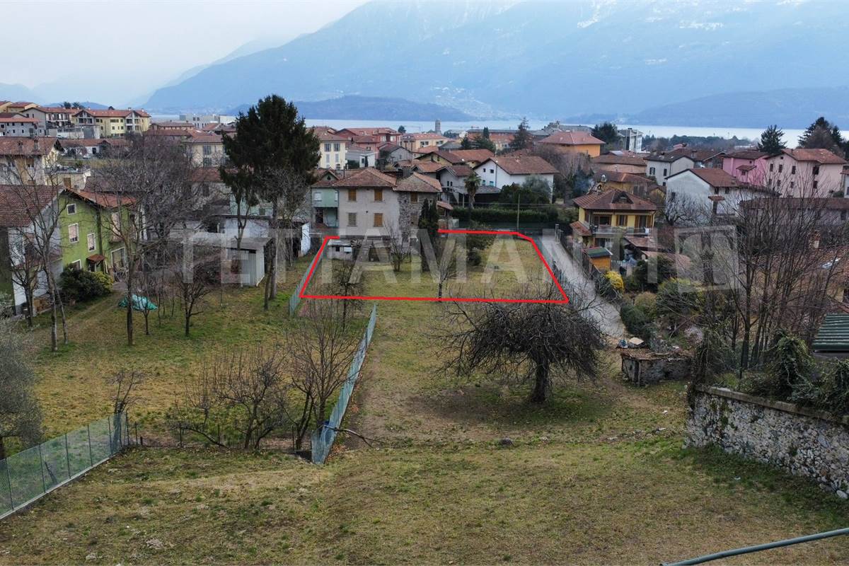Lago di Como - Villa in vendita con giardino
