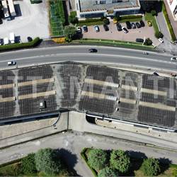 Immobile commerciale in zona di grande visibilità 