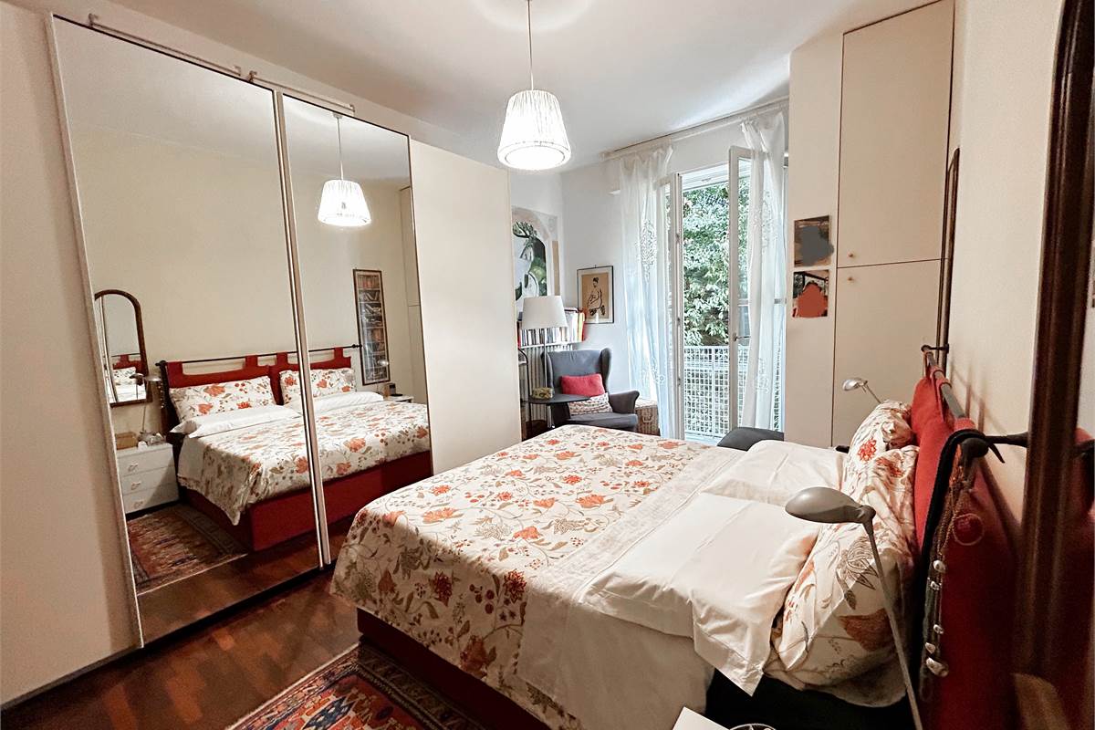 Como trilocale in vendita 
