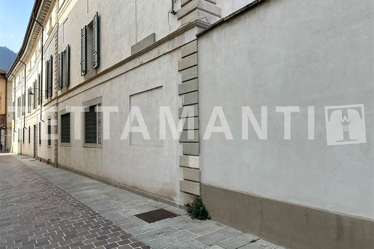 Lussuoso trilocale in centro storico