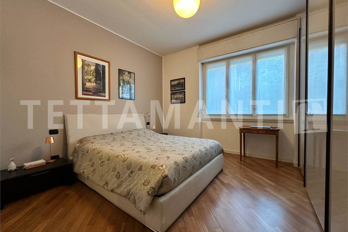 Ampio trilocale con balcone e posto auto