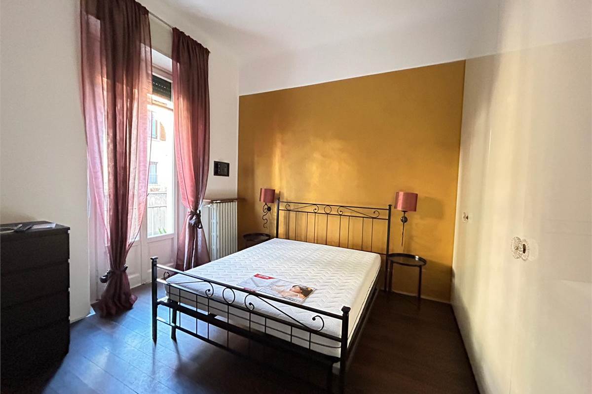 Moderno bilocale con balconi