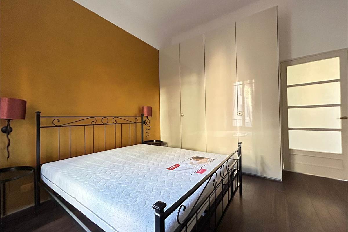 Moderno bilocale con balconi