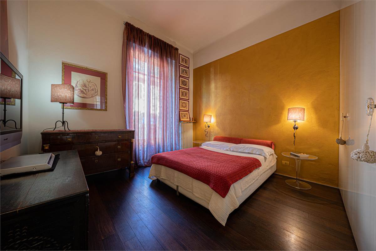 Moderno bilocale con balconi