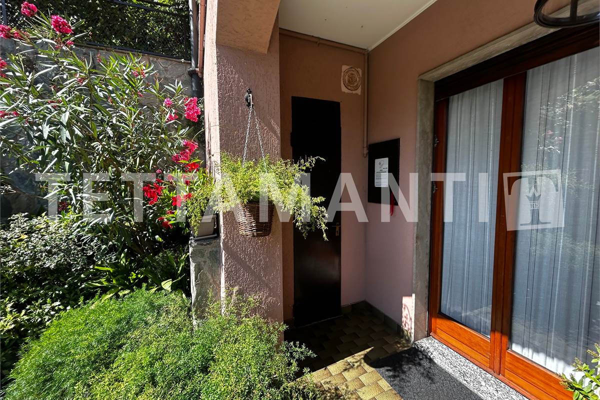 Como appartamento vista lago con terrazzo