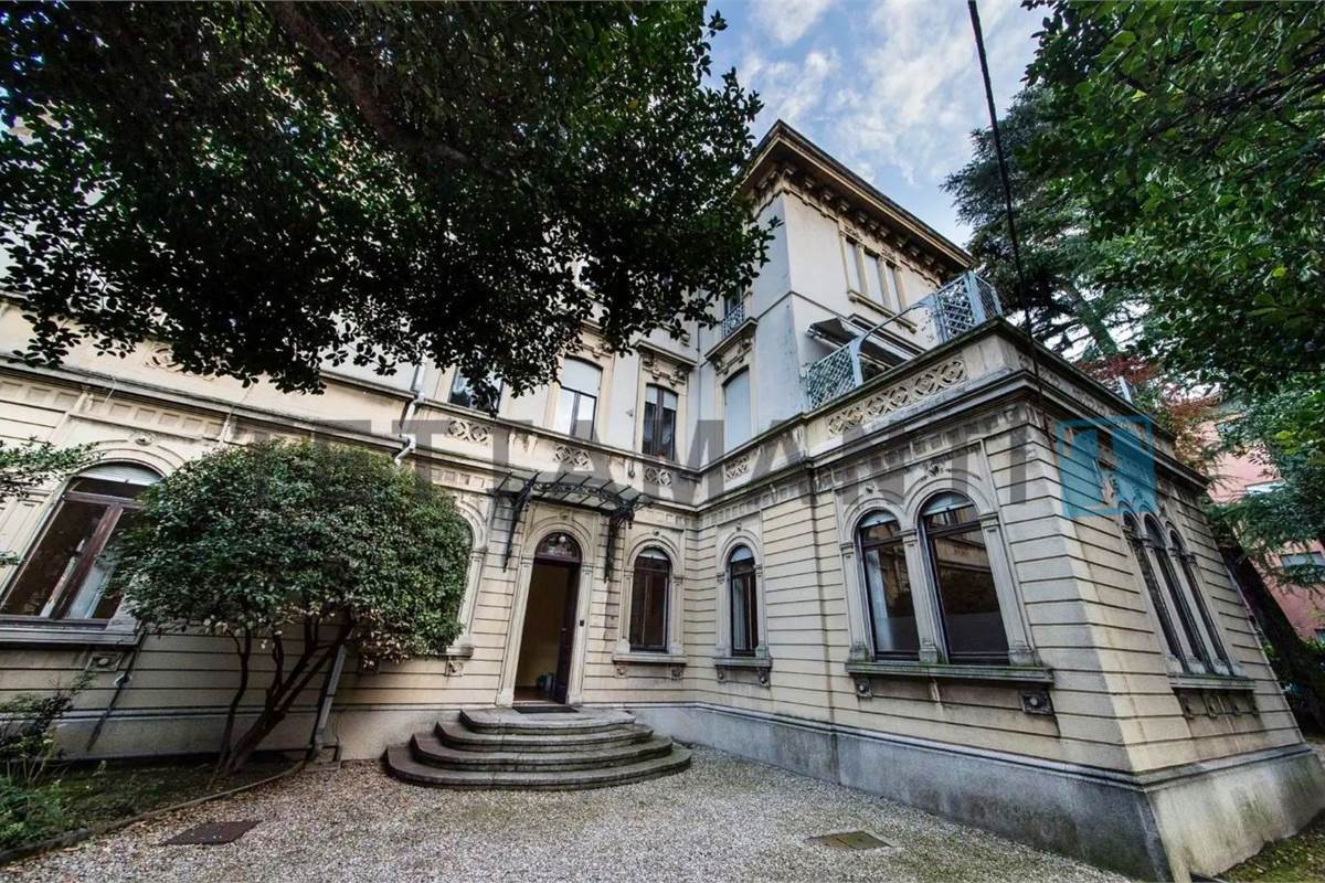 ufficio di prestigio como