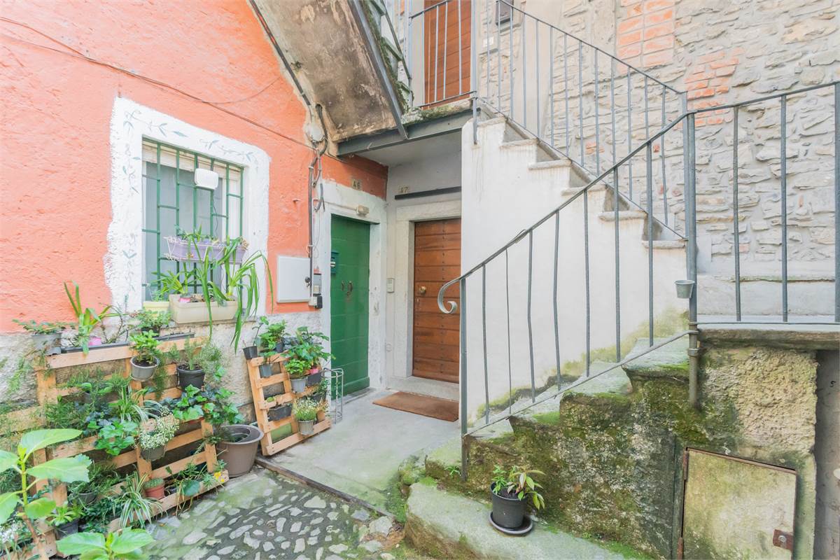 Blevio Lago di Como ampio bilocale indipendente 