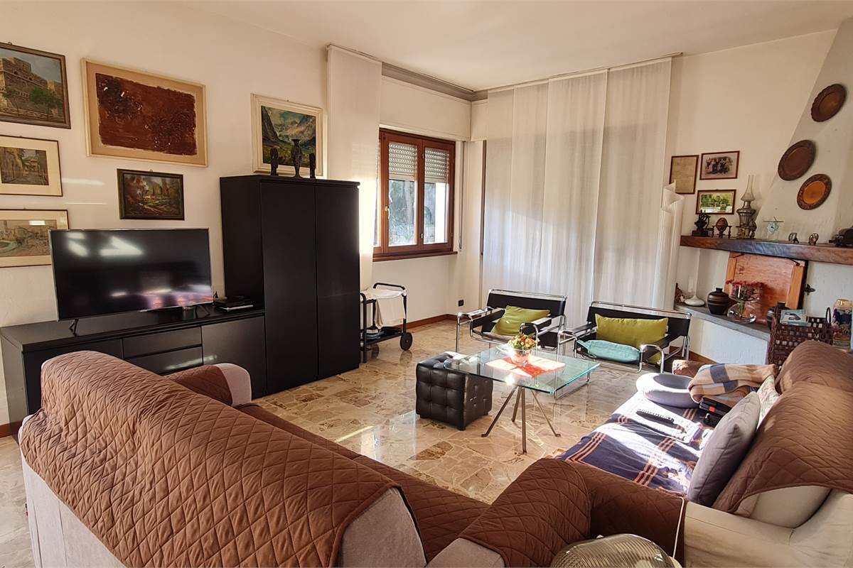 Albese villa singola